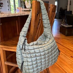 Elegant Quilted Shoulder Bag - Light Blue
